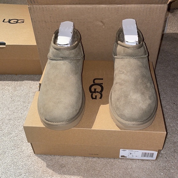 UGG Classic Ultra Mini Antilope - Picture 11 of 11